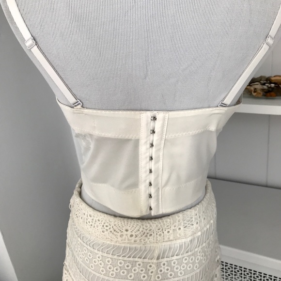 NWOT Floral Bustier - Picture 5 of 7